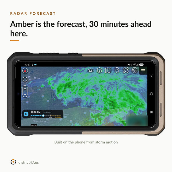 Radar paused 30 minutes into the forecast; the timeline marks real radar in blue and the forecast in amber