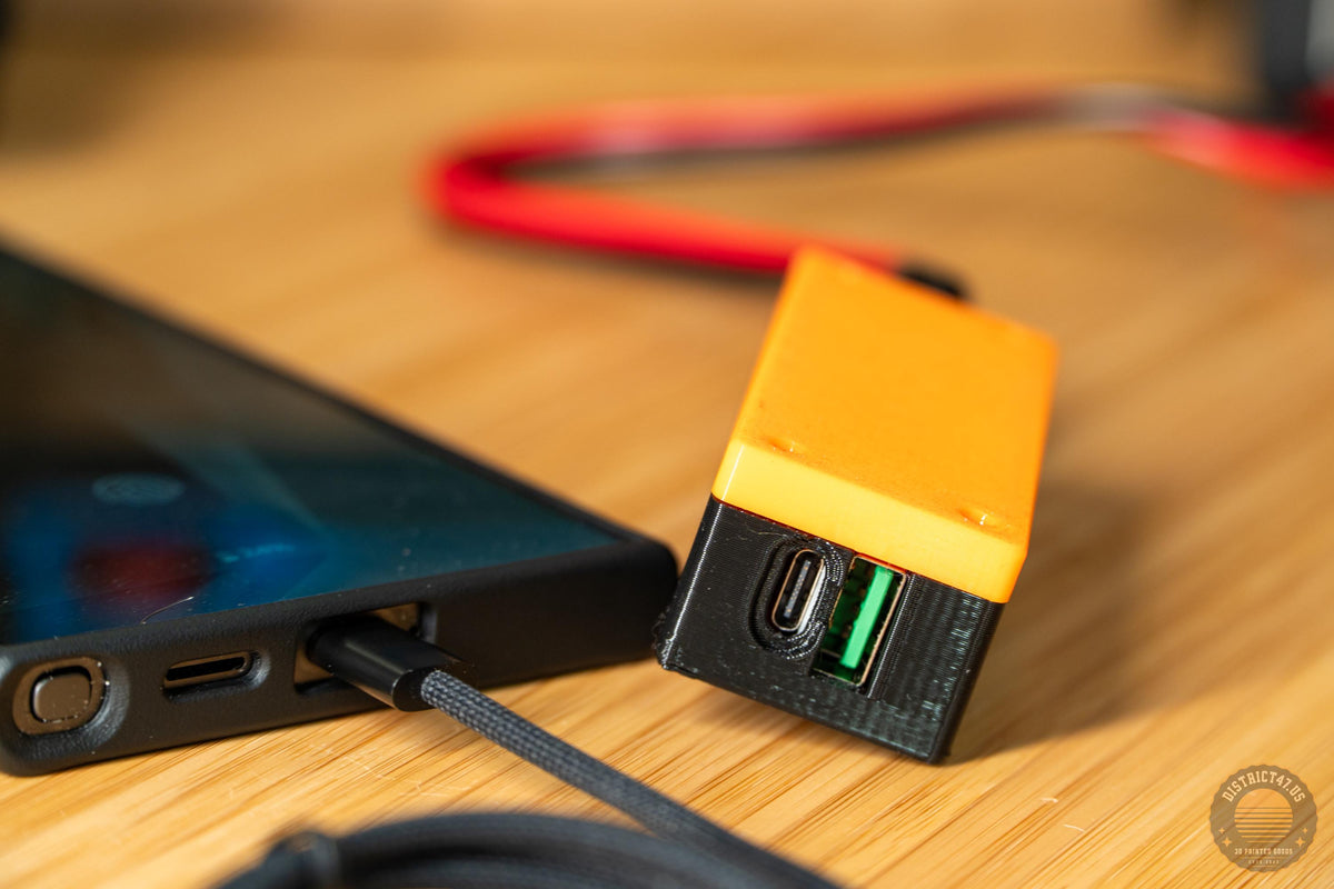 Anderson Powerpole Distribution Block with 60watt PD USB-C and USB-A port