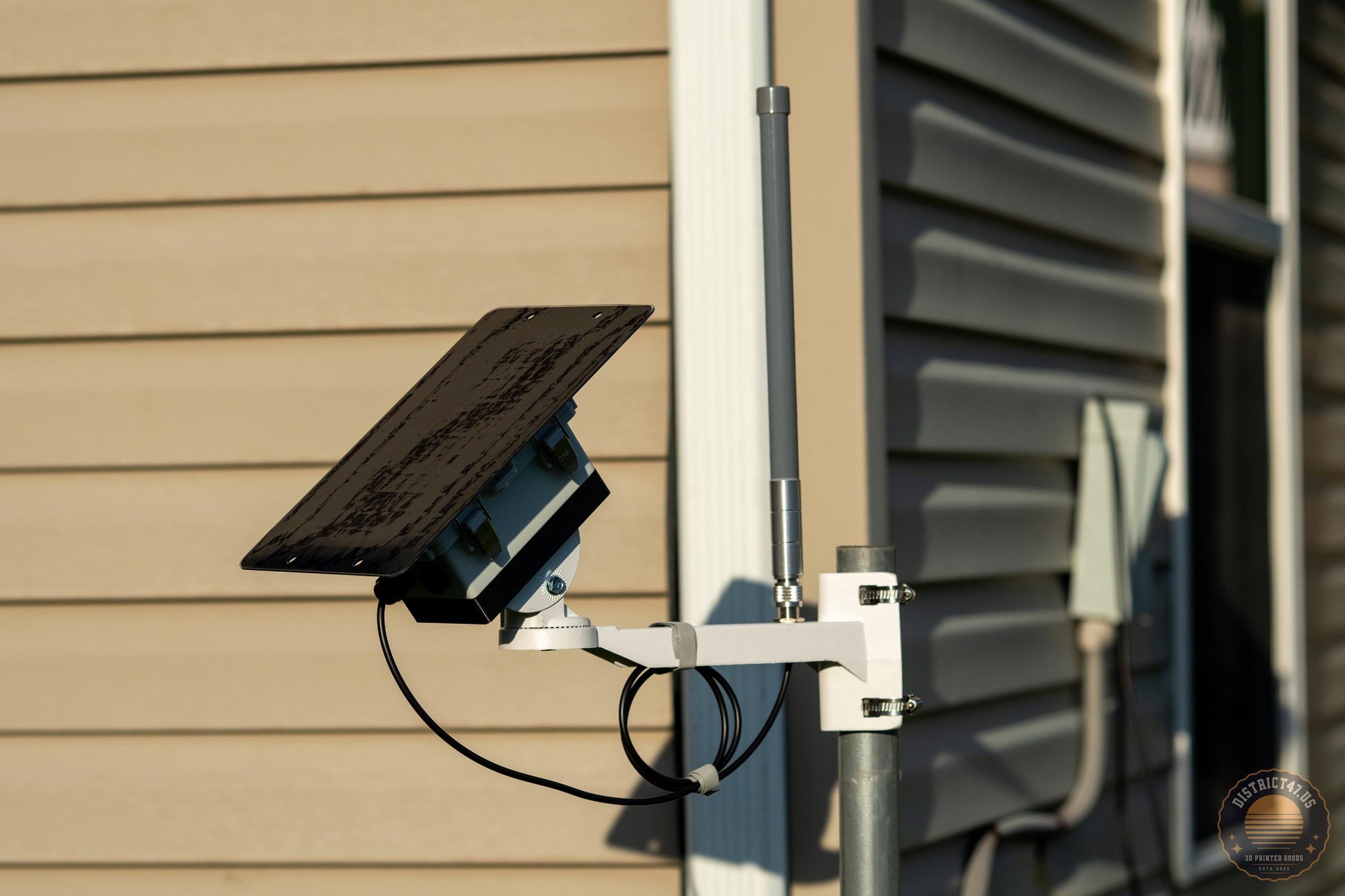 Outdoor Solar Meshtastic Off-Grid node with 6000mah built-in Battery